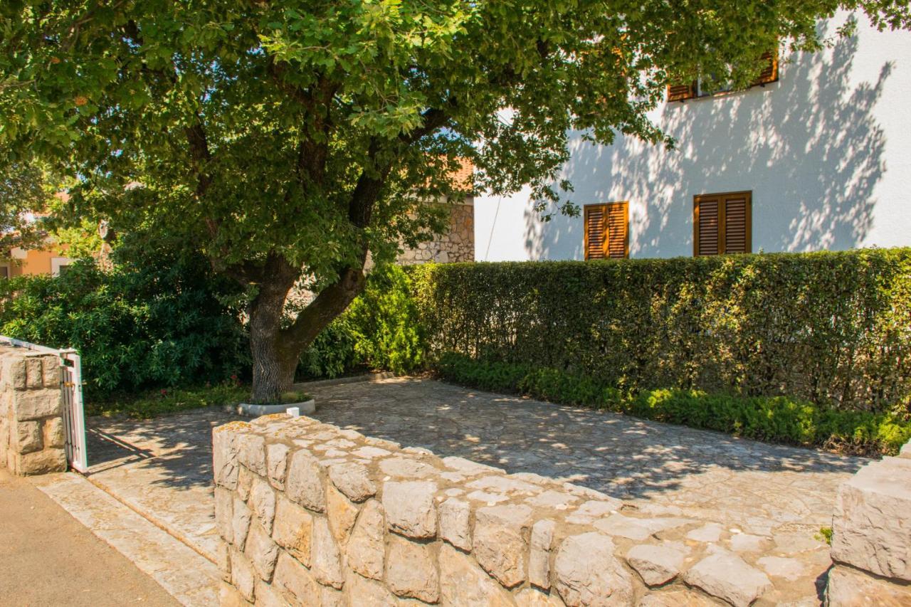 Apartment White & In Malinska